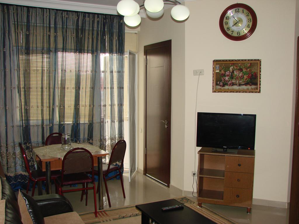 Gigi Apartments Batumi Exterior photo